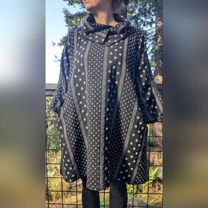 Black and Gray Korean Kimono